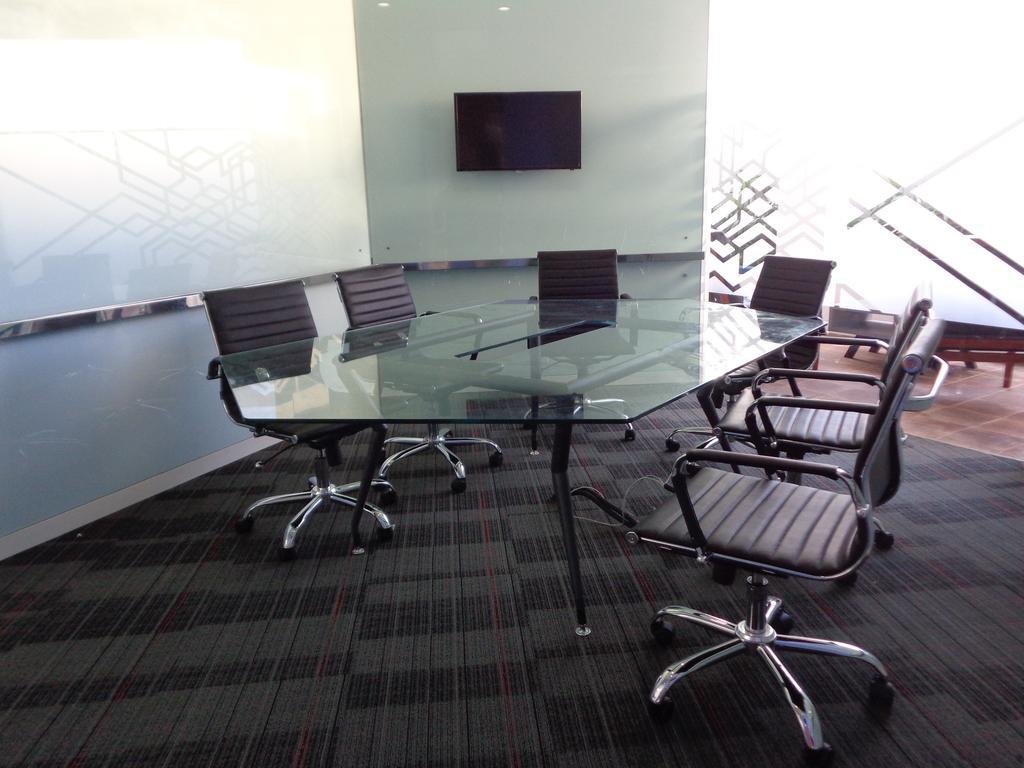 Berry Biz Hotel Seminyak  Ngoại thất bức ảnh