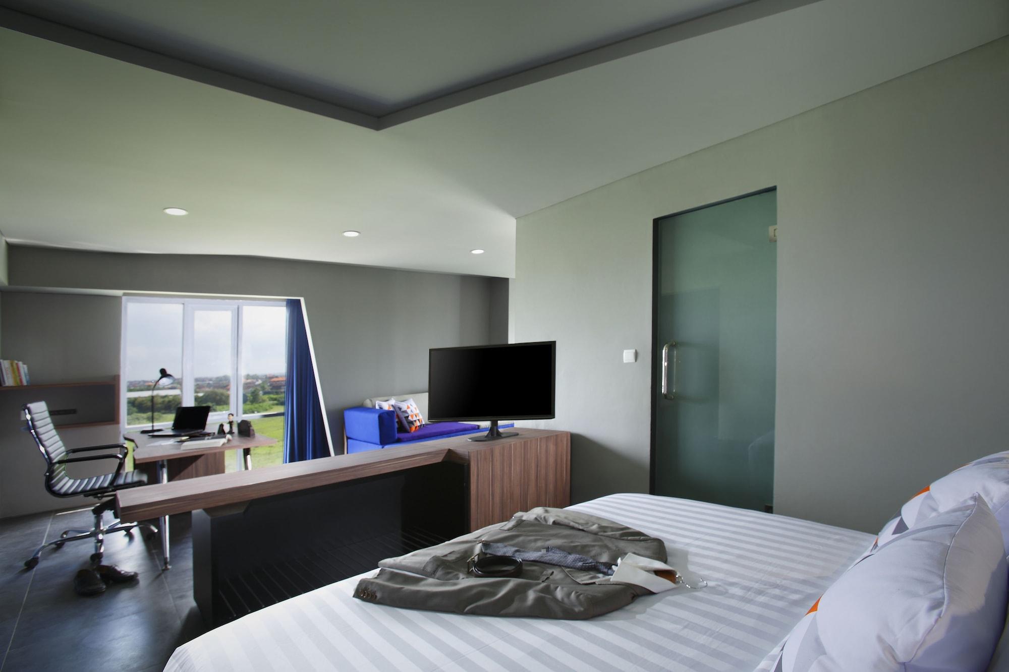 Berry Biz Hotel Seminyak  Ngoại thất bức ảnh