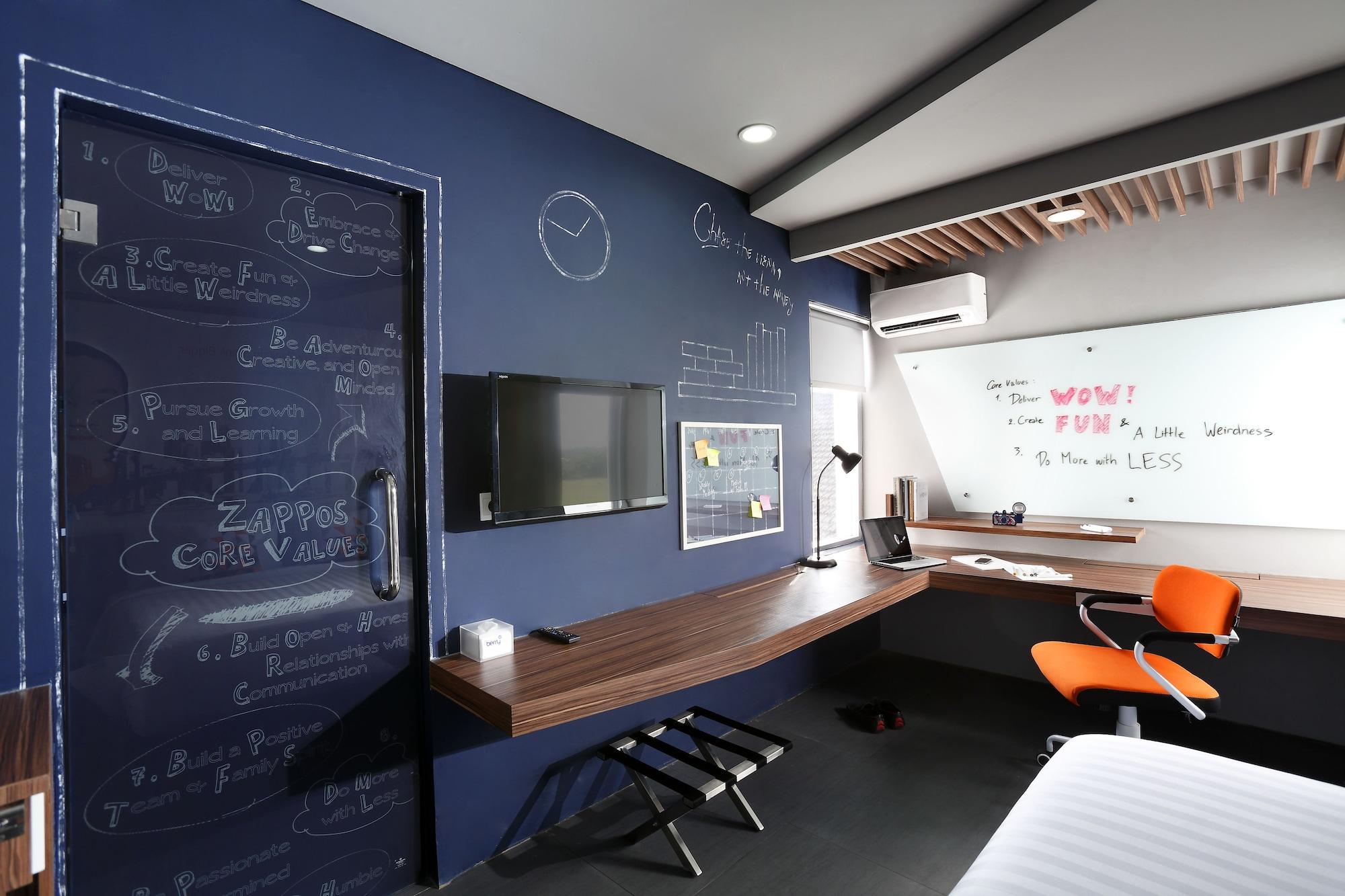 Berry Biz Hotel Seminyak  Ngoại thất bức ảnh