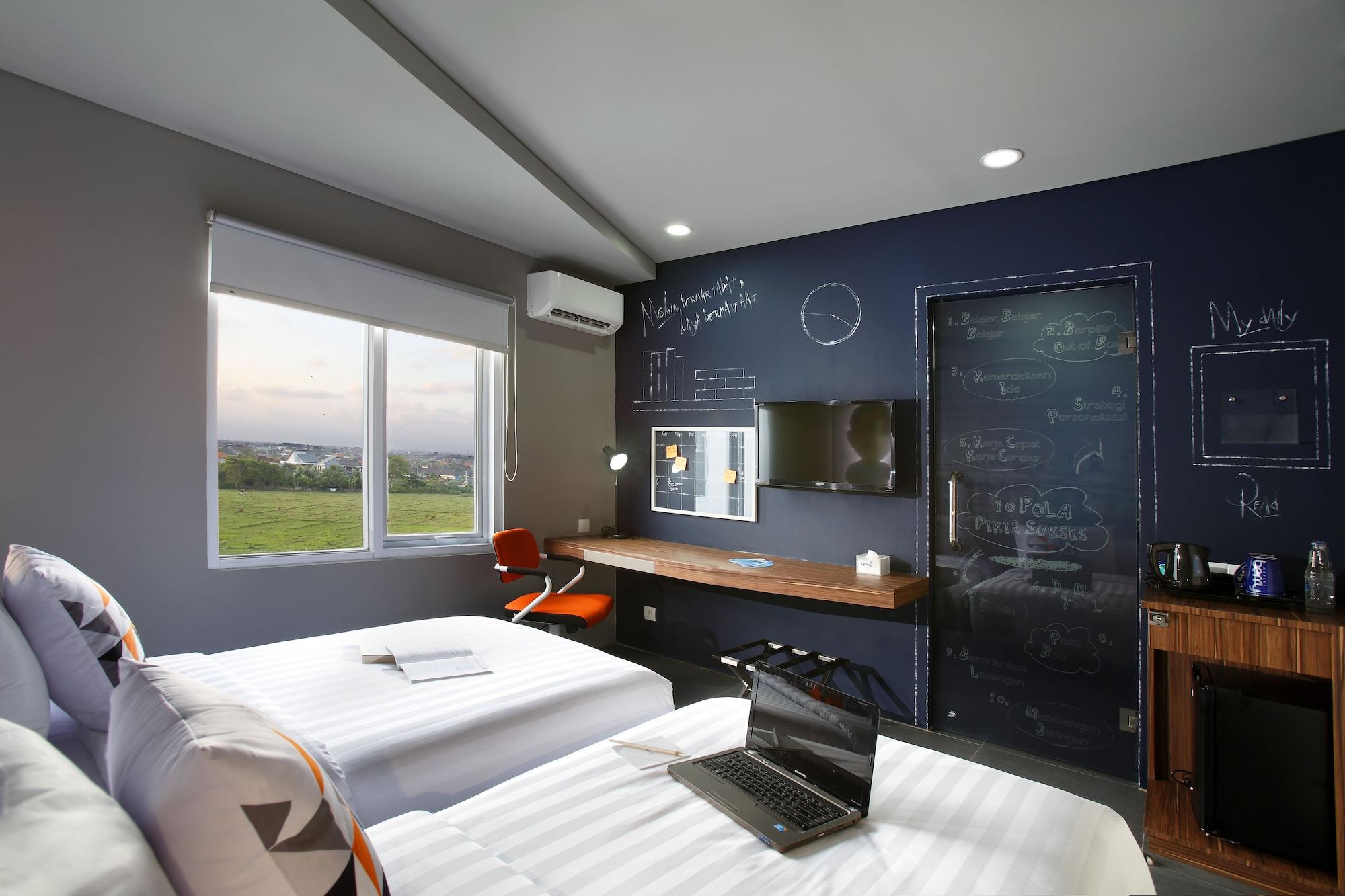 Berry Biz Hotel Seminyak  Ngoại thất bức ảnh