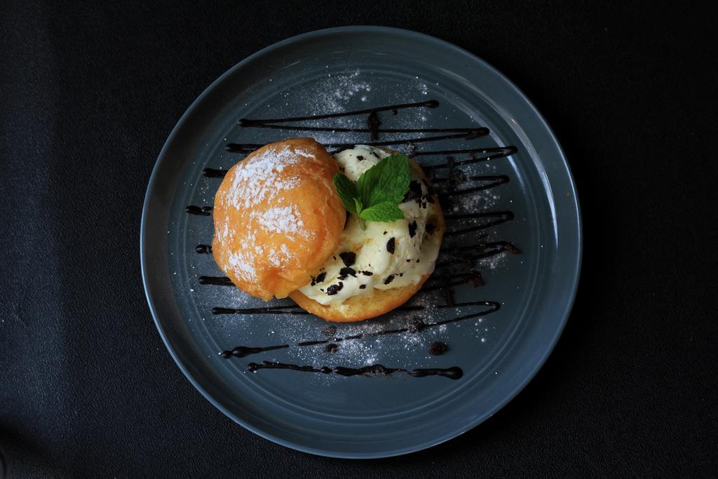 Berry Biz Hotel Seminyak  Ngoại thất bức ảnh