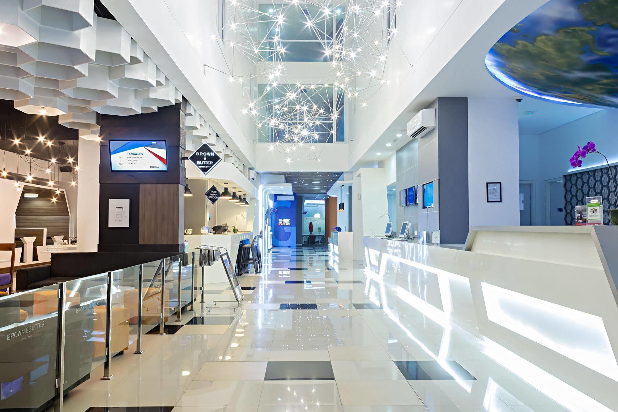Berry Biz Hotel Seminyak  Ngoại thất bức ảnh
